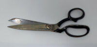 Professional tailoring scissors