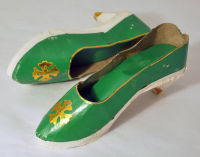 Vietnamese cardboard shoes