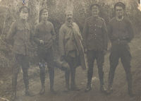 WW1 Photograph - Charlie Warren and Colleagues with German Prisoner
