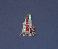 Badge : Mock B A - K P E /\ b' Kremlin and boat